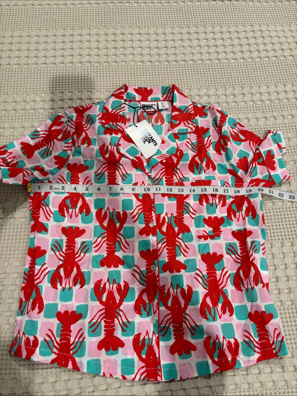 NWT Bouffants & Broken Hearts Lobsters Print Lightweight Pajama Top Size S - Picture 9 of 11
